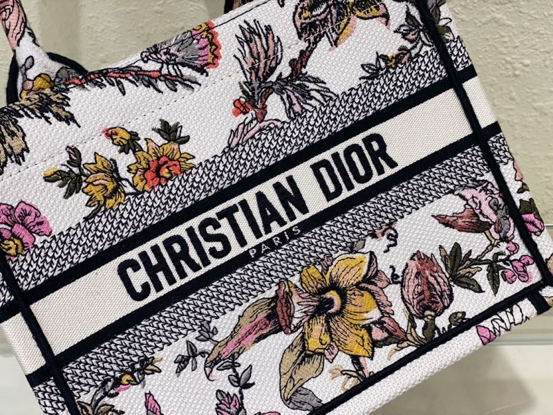 Dior Shopping Bags